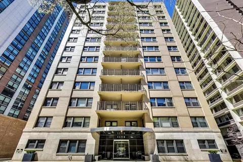 1350 N Astor St #8B, Chicago, IL 60610