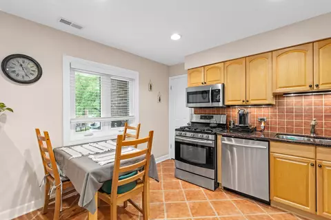 1550 Sandpebble Dr #201, Wheeling, IL 60090 photo 13
