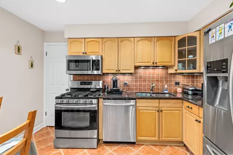 1550 Sandpebble Dr #201, Wheeling, IL 60090 photo 12