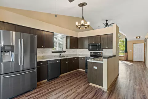 26253 S Locust Pl, Monee, IL 60449 photo 5