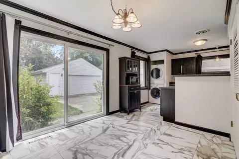 547 E Baldwin Rd, Palatine, IL 60074 photo 11