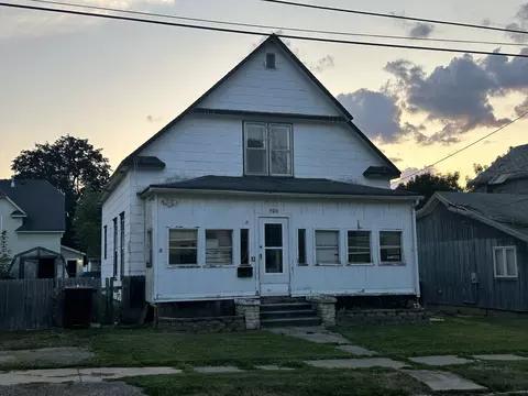 920 S Chippewa Ave, Freeport, IL 61032 photo 3