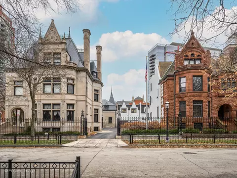 1801-1811 S Prairie Ave, Chicago, IL 60616