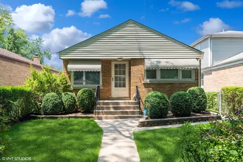 936 Grey Ave, Evanston, IL 60202