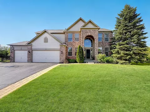 4151 Georgetown Cir, Algonquin, IL 60102