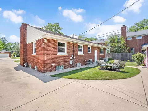421 E Webster Ave, Elmhurst, IL 60126 photo 25