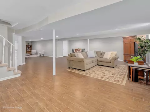 421 E Webster Ave, Elmhurst, IL 60126 photo 18