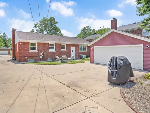 421 E Webster Ave, Elmhurst, IL 60126 photo 24