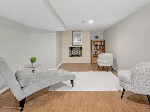 421 E Webster Ave, Elmhurst, IL 60126 photo 21