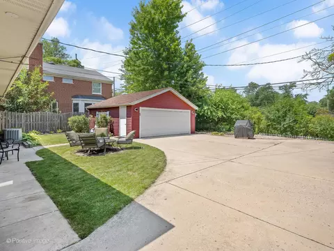 421 E Webster Ave, Elmhurst, IL 60126 photo 23