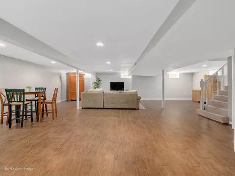 421 E Webster Ave, Elmhurst, IL 60126 photo 19