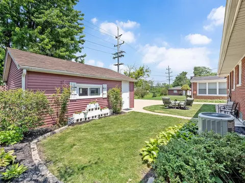 421 E Webster Ave, Elmhurst, IL 60126 photo 26