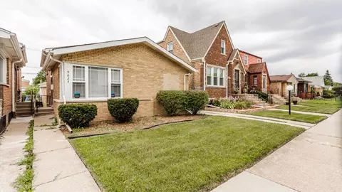 9624 S King Dr, Chicago, IL 60628
