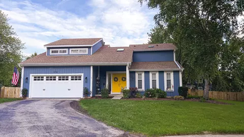 1254 Jasmine Ct, Naperville, IL 60540