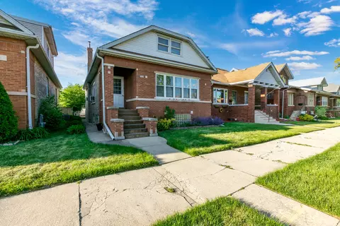 5936 W Grace St, Chicago, IL 60634
