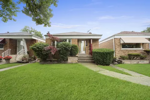3633 S 61st Ct, Cicero, IL 60804