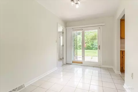 28 Hampton Rd, Montgomery, IL 60538 photo 8