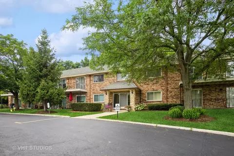191 Hillcrest Ter #2A, Bloomingdale, IL 60108