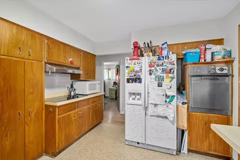 601 Seneca Dr, Aurora, IL 60506 photo 8