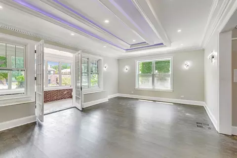 6934 S Constance Ave, Chicago, IL 60649 photo 5