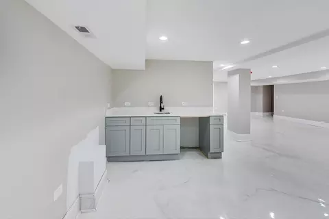 6934 S Constance Ave, Chicago, IL 60649 photo 37