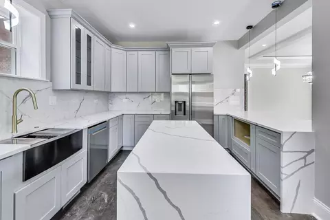 6934 S Constance Ave, Chicago, IL 60649 photo 12