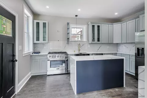 6934 S Constance Ave, Chicago, IL 60649 photo 11