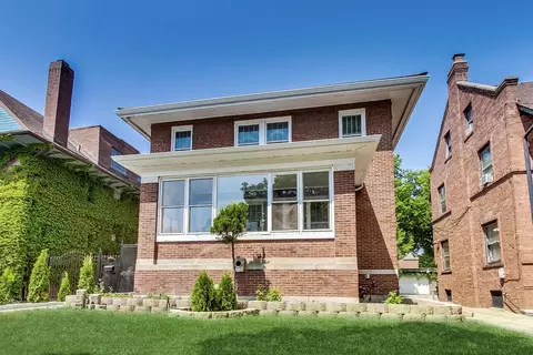 6934 S Constance Ave, Chicago, IL 60649 photo 2