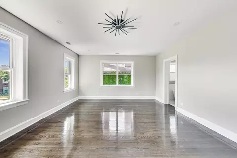 6934 S Constance Ave, Chicago, IL 60649 photo 22