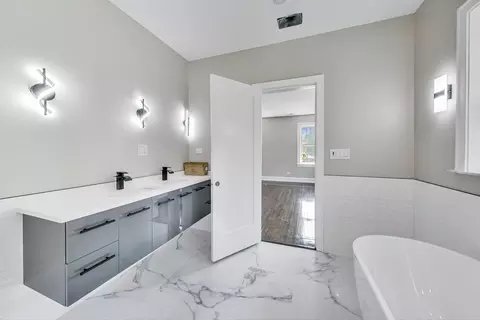 6934 S Constance Ave, Chicago, IL 60649 photo 25