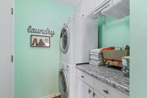124 Hampton St, Cary, IL 60013 photo 14