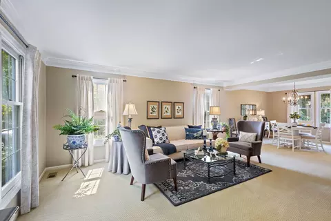 124 Hampton St, Cary, IL 60013 photo 3