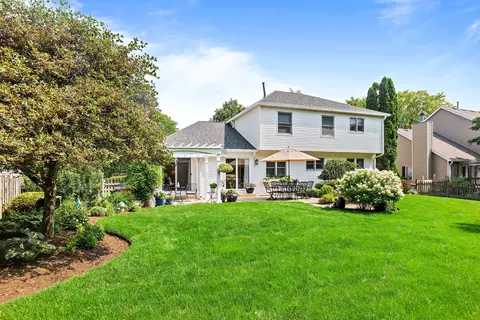 124 Hampton St, Cary, IL 60013 photo 32