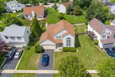 5207 Brindlewood Dr, Plainfield, IL 60586