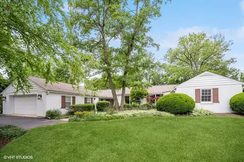 216 Wagner Rd, Northfield, IL 60093