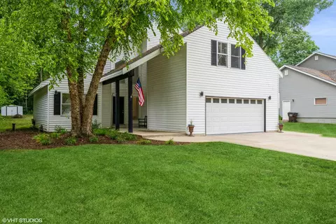40110 94th Pl, Genoa City, WI 53128