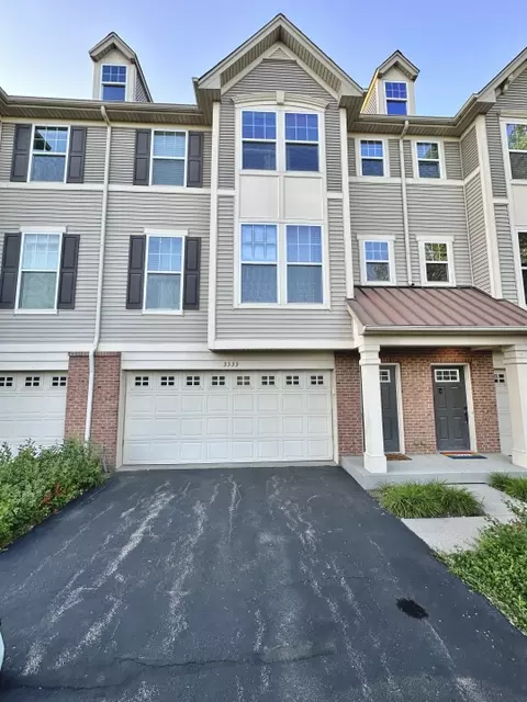 3333 Kentshire Cir, Aurora, IL 60504