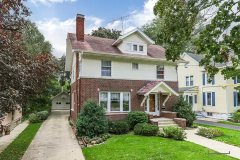714 Garfield Ave, Aurora, IL 60506