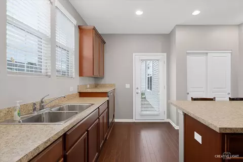 812 Rocky Gap Dr, Elgin, IL 60124 photo 12