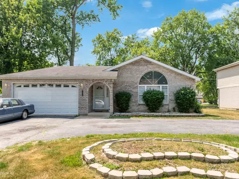 15630 Sawyer Ave, Markham, IL 60428 photo 2