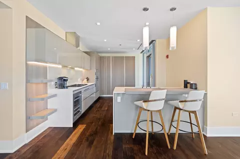 363 E Wacker Dr #2702, Chicago, IL 60601 photo 7
