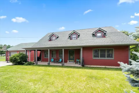 2784 N 48th Rd, Sandwich, IL 60548