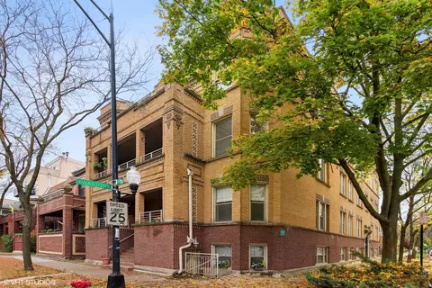 922 N Oakley Blvd #1S, Chicago, IL 60622