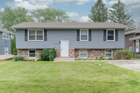 20547 N Eugene Ave, Prairie View, IL 60069