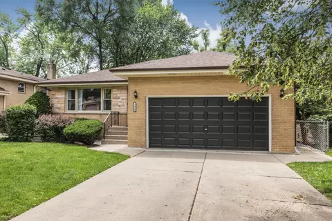 1420 Lahon St, Park Ridge, IL 60068