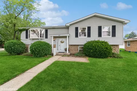 1832 Lincoln Ave, Crest Hill, IL 60403