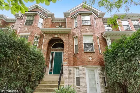 2624 Blakely Ln, Naperville, IL 60540