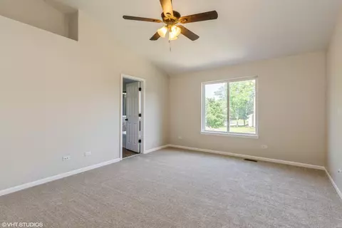 32359 Sawyer Ct, Lakemoor, IL 60051 photo 11
