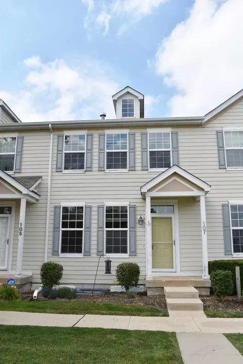 107 E Robinson Ave, Cortland, IL 60112