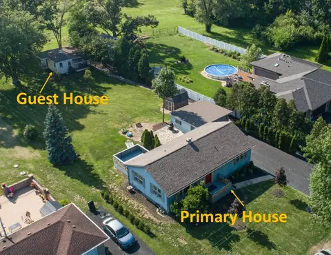 11360 Woodlawn Ave, Lemont, IL 60439